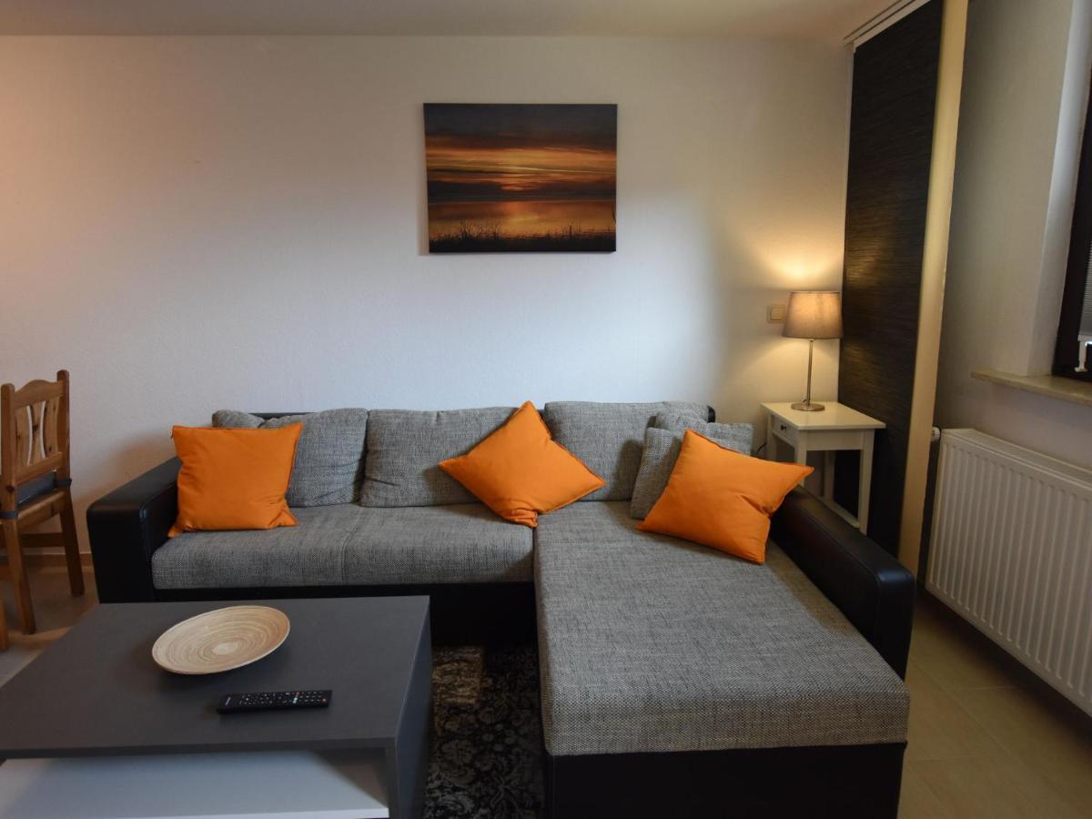 Apartment In Robertsdorf With Garden, Terrace, Barbecue Blowatz Phòng bức ảnh